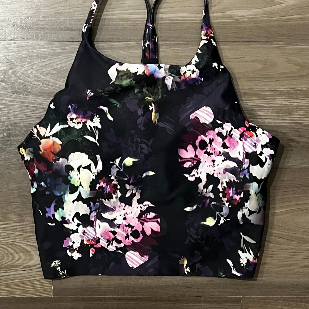 Old Navy Active Tank Top Built in Bra Size Medium Black and Floral